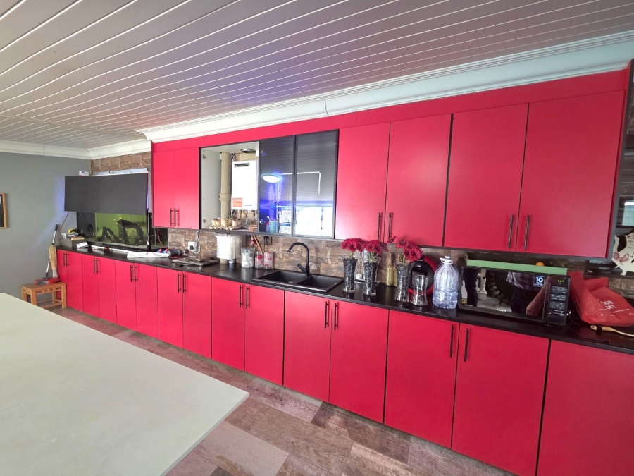 5 Bedroom Property for Sale in Morelig Free State